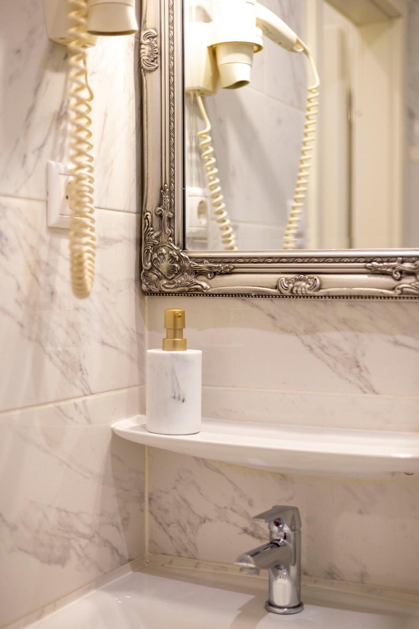 Exclusive Private Residence In The Center Of Bp W 4Bedrms, 4 Bathrms 부다페스트 외부 사진